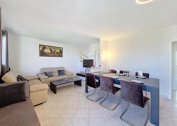 Appart T4 - 6 Pers, Park, 800 M Plage - Capitalchic Services Frejus